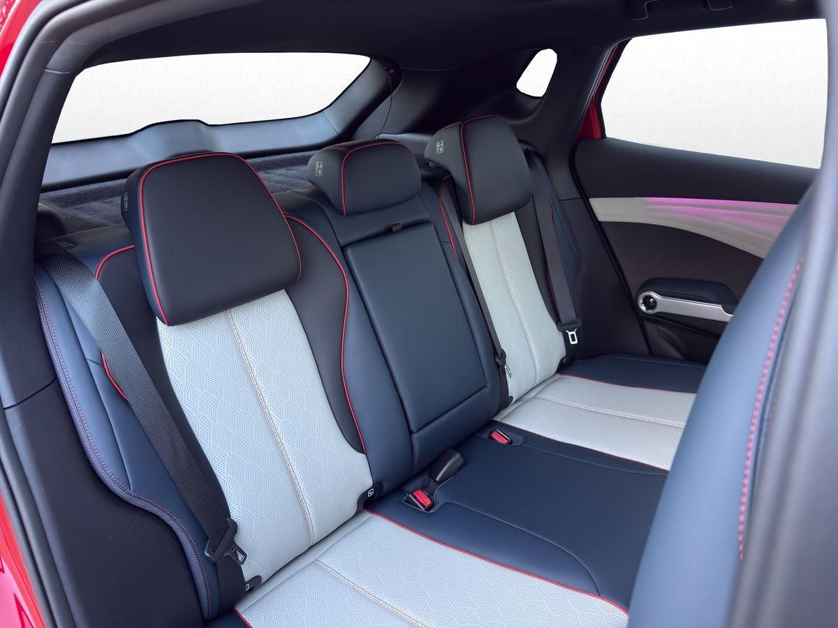 BYD Atto 3 150 kW Design LEDER ACC MWST 1HAND 96,6%S foto 16