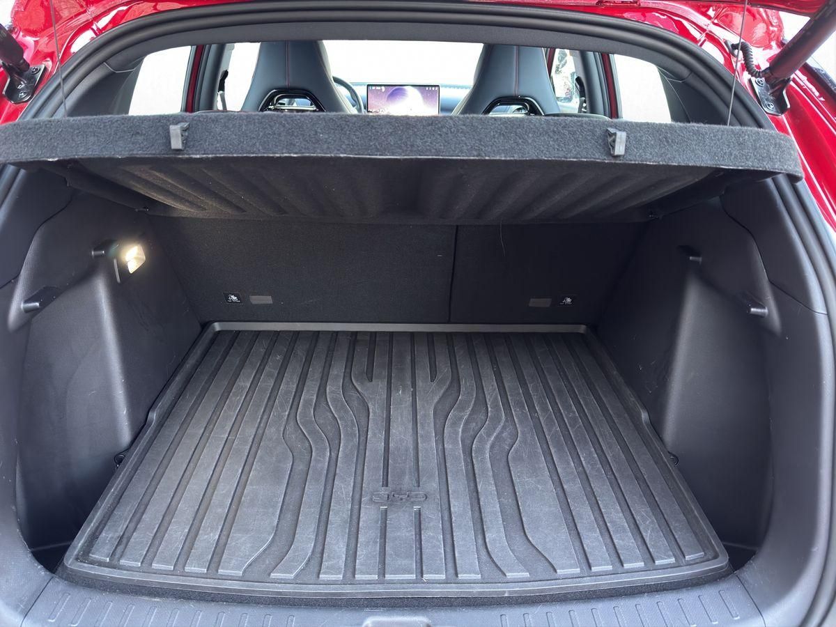 BYD Atto 3 150 kW Design LEDER ACC MWST 1HAND 96,6%S foto 18