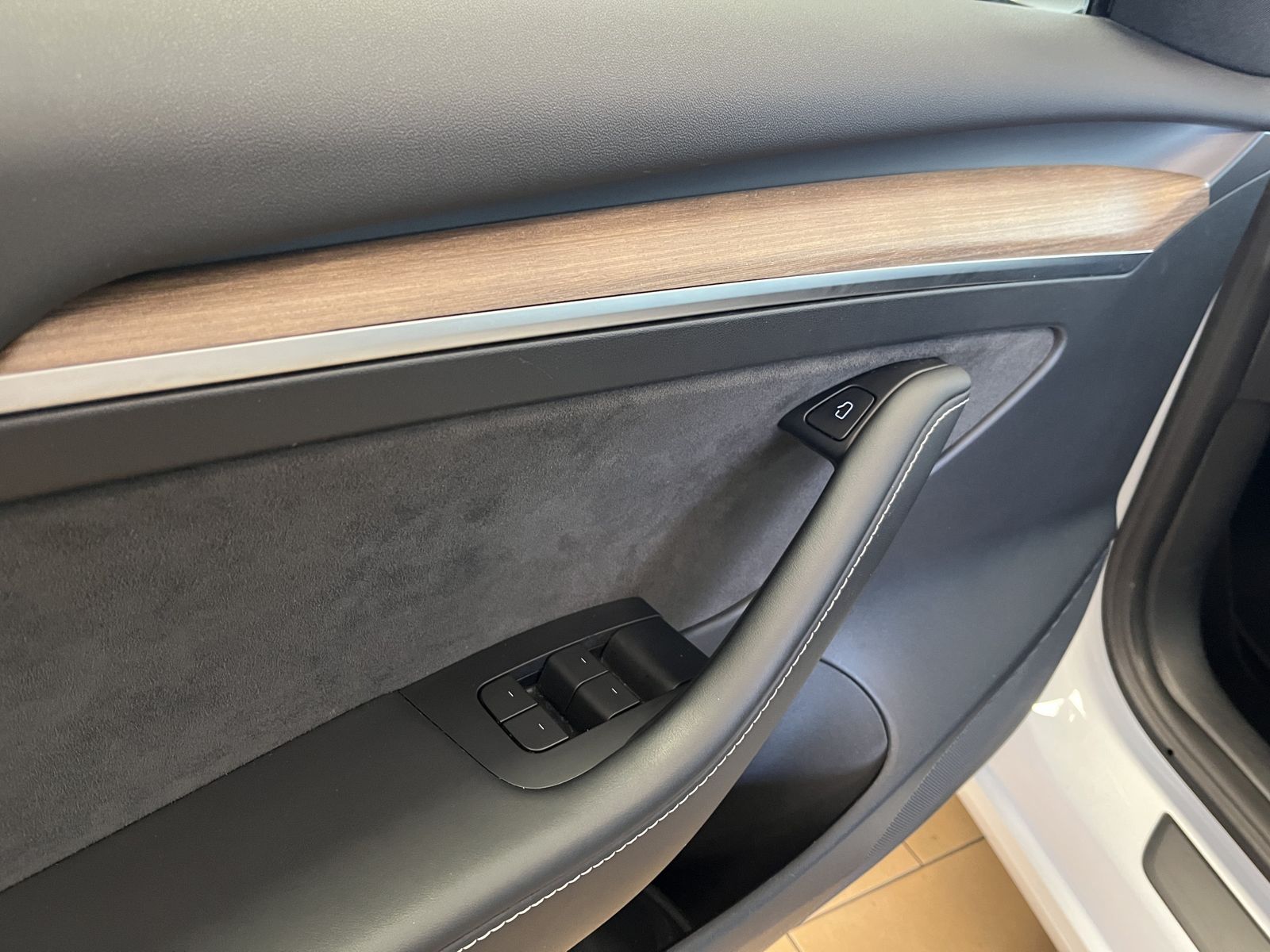 Tesla Model 3 RWD*Pano*R.cam*ACC*Leder*WiFi*Navi*DAB foto 12