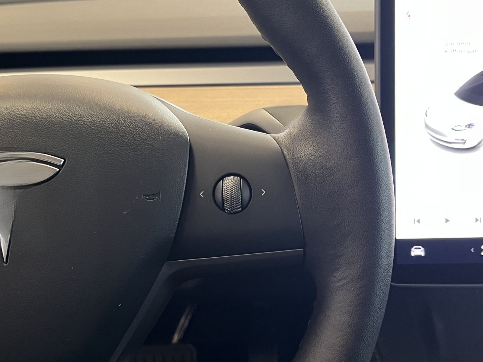 Tesla Model 3 RWD*Pano*R.cam*ACC*Leder*WiFi*Navi*DAB foto 17