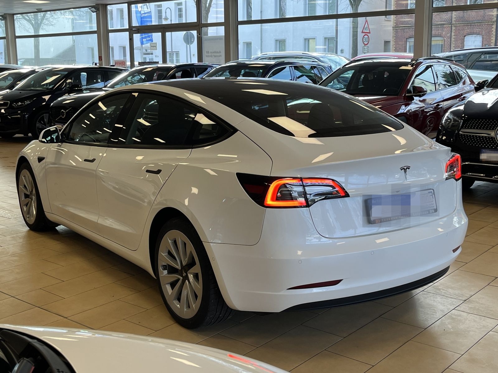Tesla Model 3 RWD*Pano*R.cam*ACC*Leder*WiFi*Navi*DAB foto 9