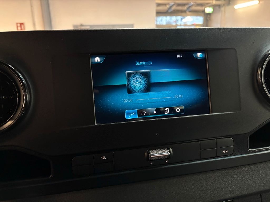 Mercedes-Benz Sprinter 317 CDI L2H2 Klima Kamera Navi MBUX foto 11