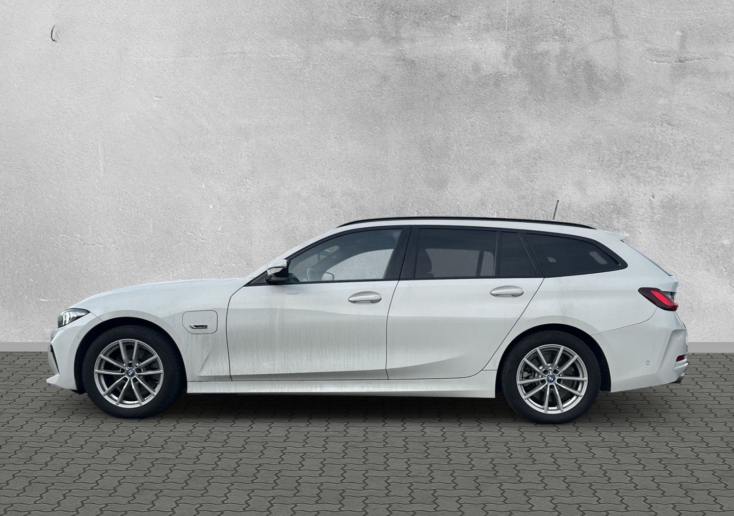 BMW 330 e Tour.CurvedDisp. LED Sportsitze Kamera 17' foto 2
