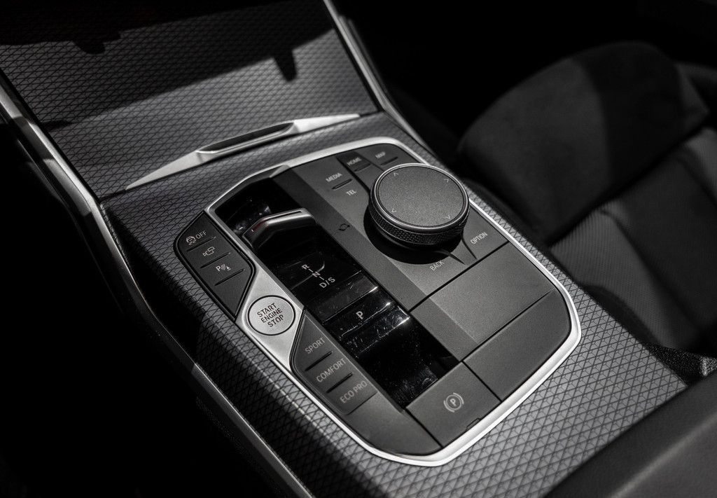 BMW 320d Touring M-Sport Pro FACEL. AHK HUD 360° LED foto 19