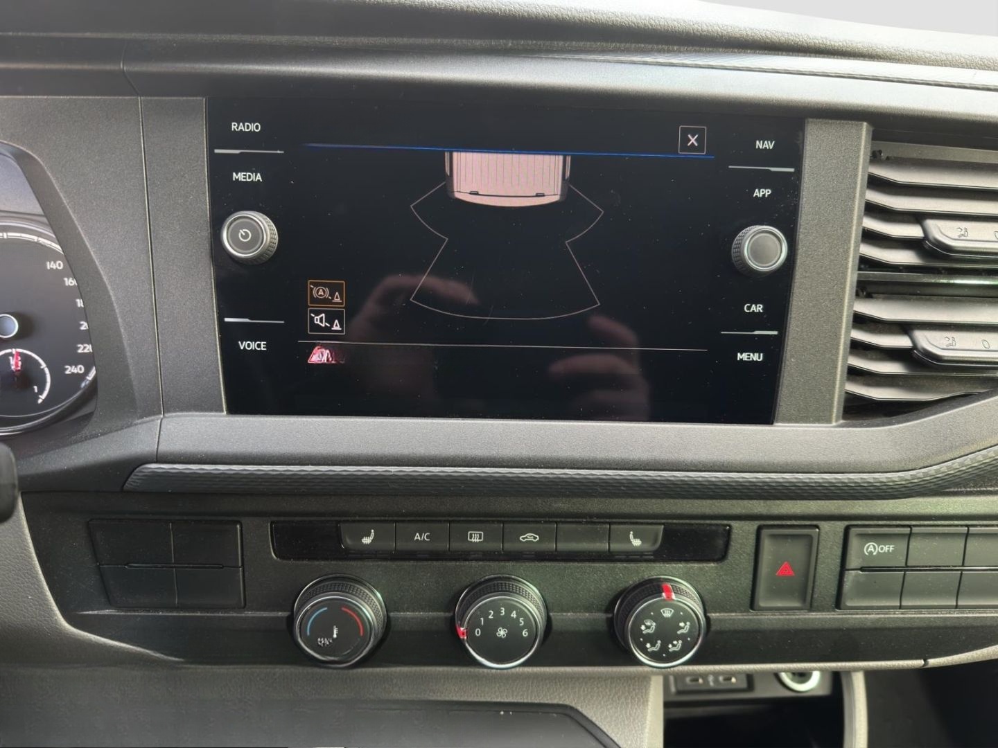 Volkswagen T6.1 Caravelle 2.0 TDI DSG Comf. lang AHK ACC SH foto 25