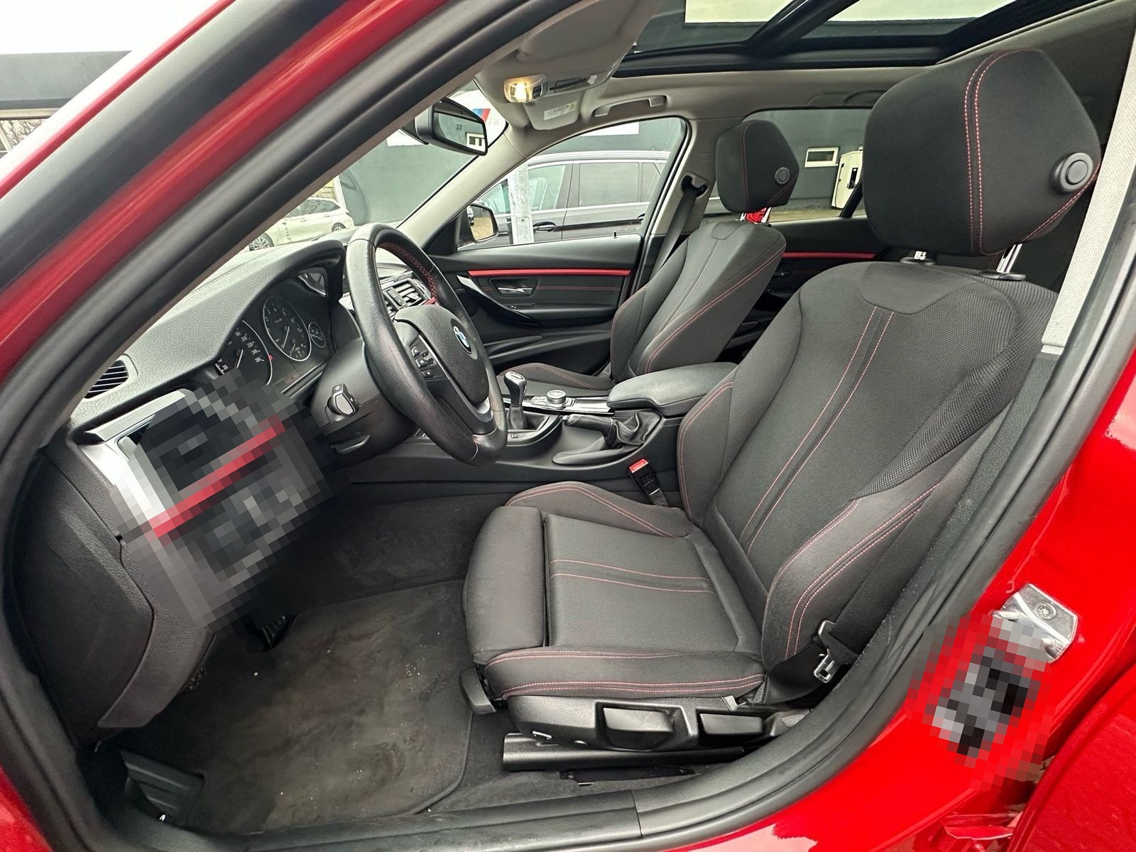 BMW 320i Touring Sport Line LED Pano.Dach Navi Bus. foto 11