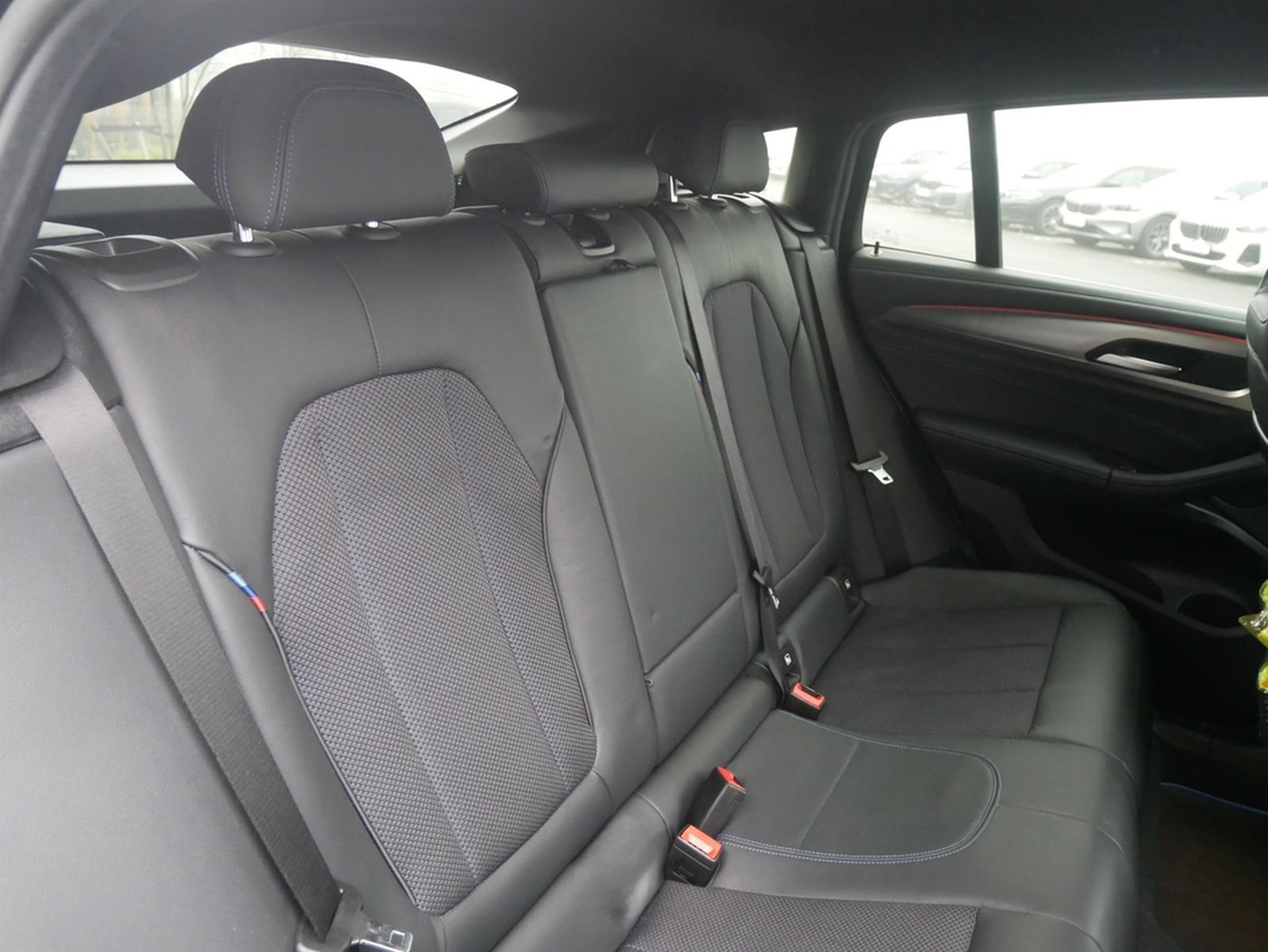 BMW X4 M40d HUD HiFi A-LED NAV Prof. DA+ PA+ foto 16