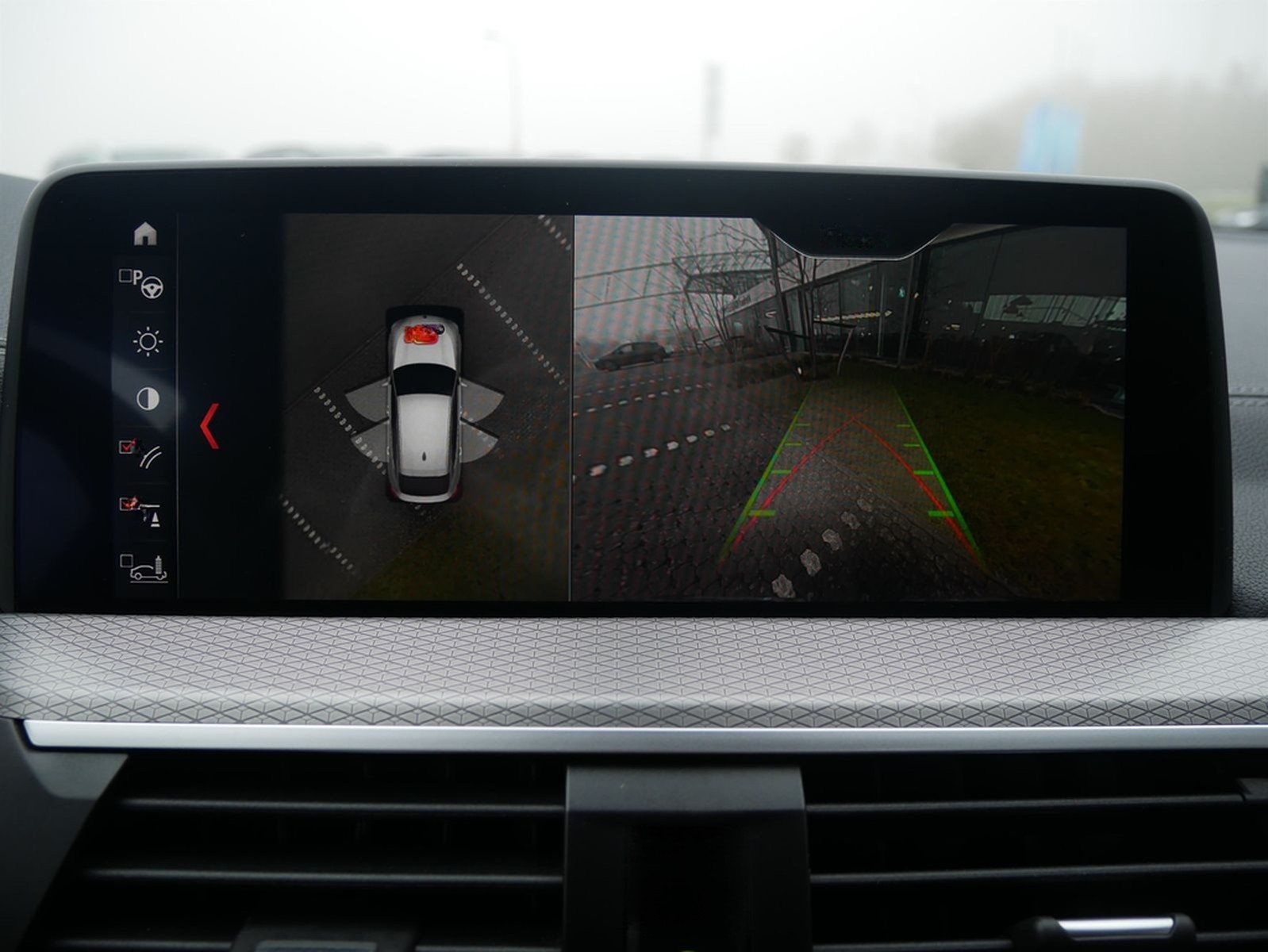 BMW X4 M40d HUD HiFi A-LED NAV Prof. DA+ PA+ foto 24