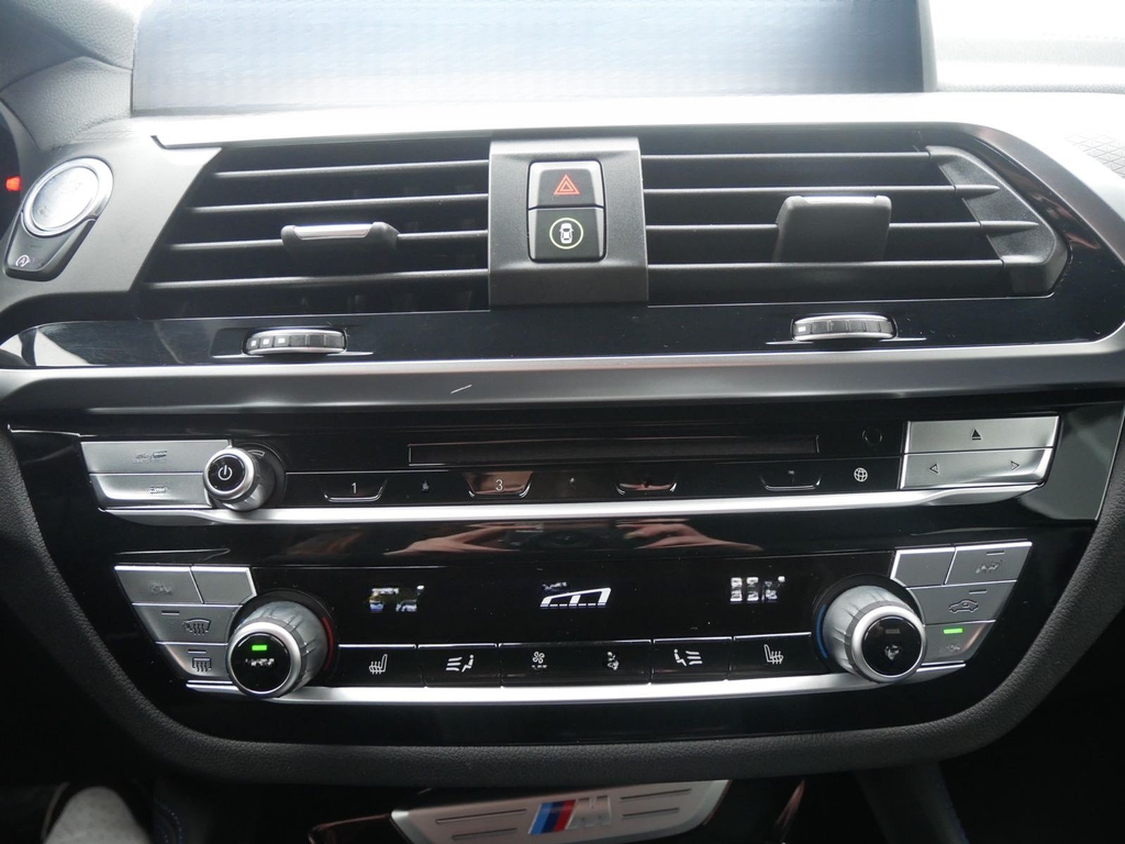 BMW X4 M40d HUD HiFi A-LED NAV Prof. DA+ PA+ foto 25