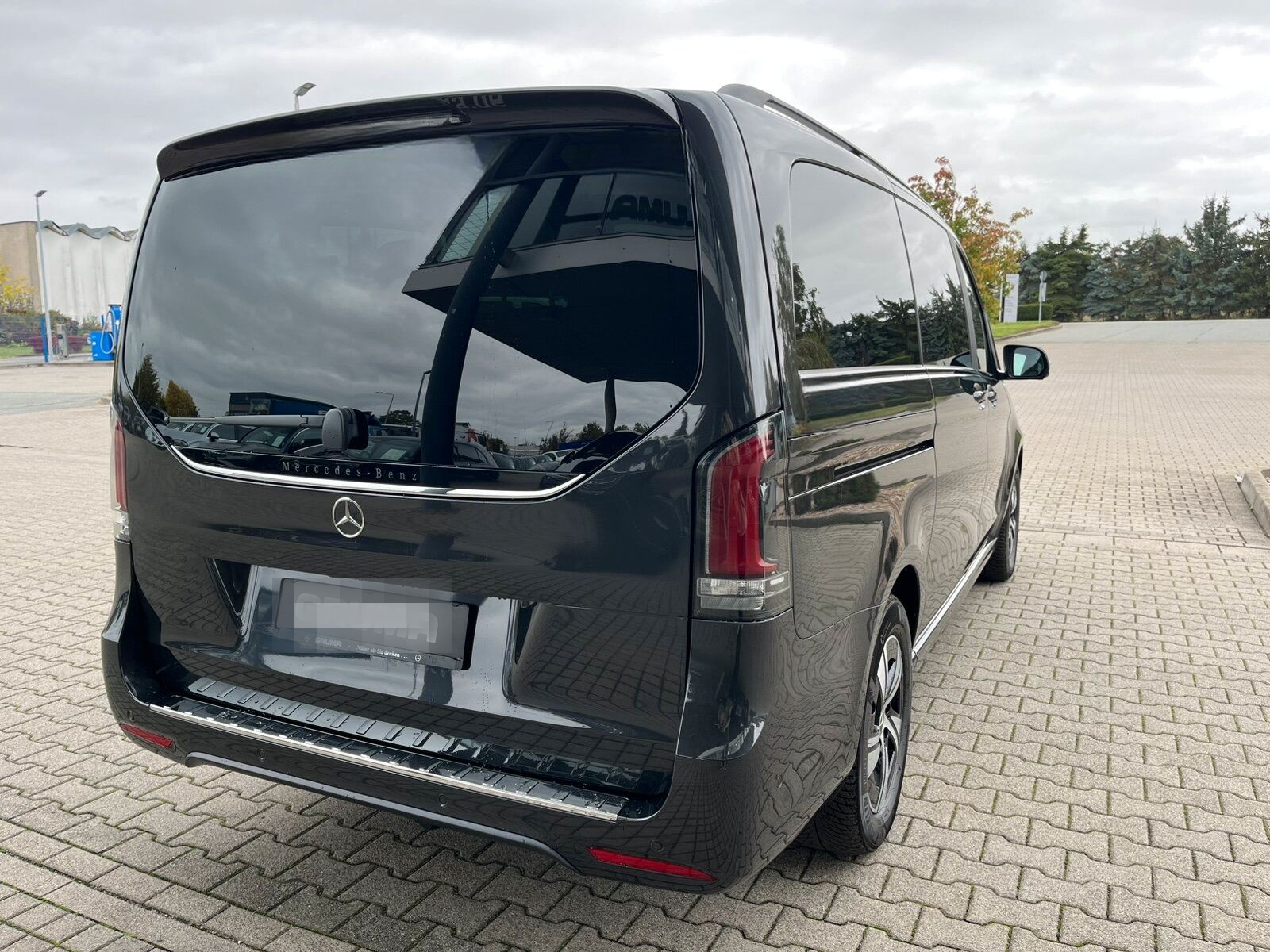 Mercedes-Benz V 300 d 4M AV L AMG Night STANDHZ+AHZV+DISTR+360 foto 6