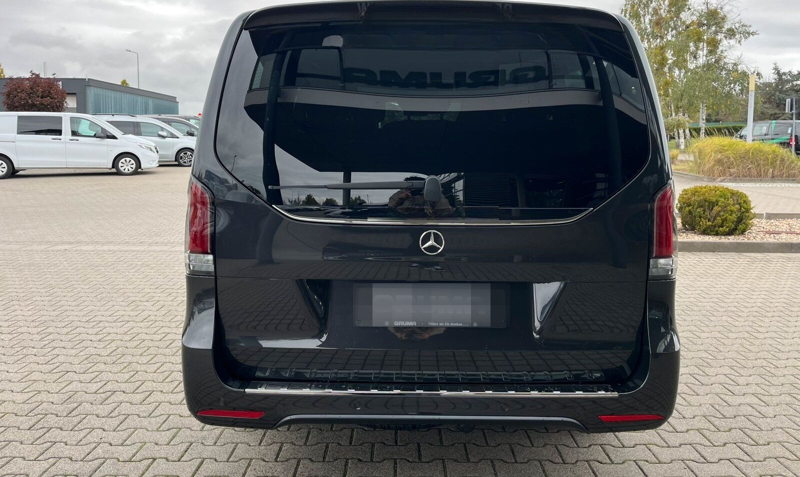 Mercedes-Benz V 300 d 4M AV L AMG Night STANDHZ+AHZV+DISTR+360 foto 7