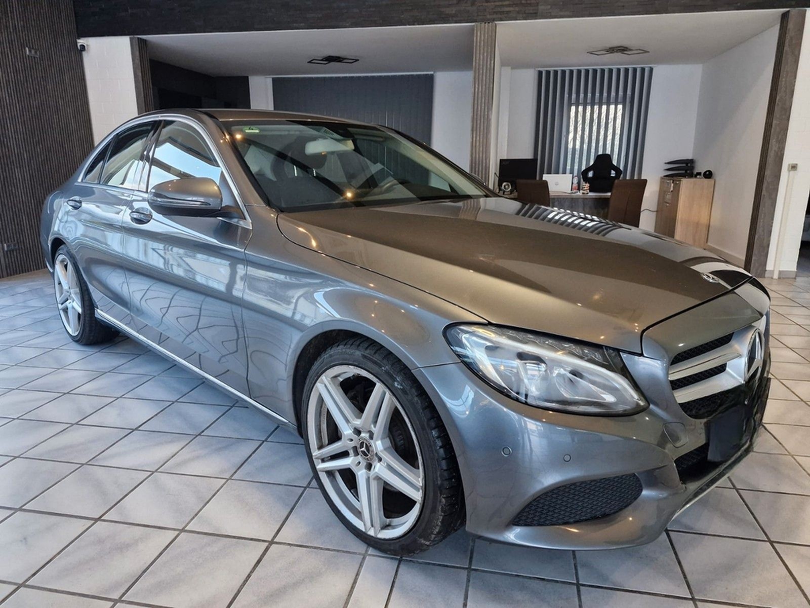 Mercedes-Benz C 300 Avantgarde*LED*SHZ*Navi*AHK* foto 3