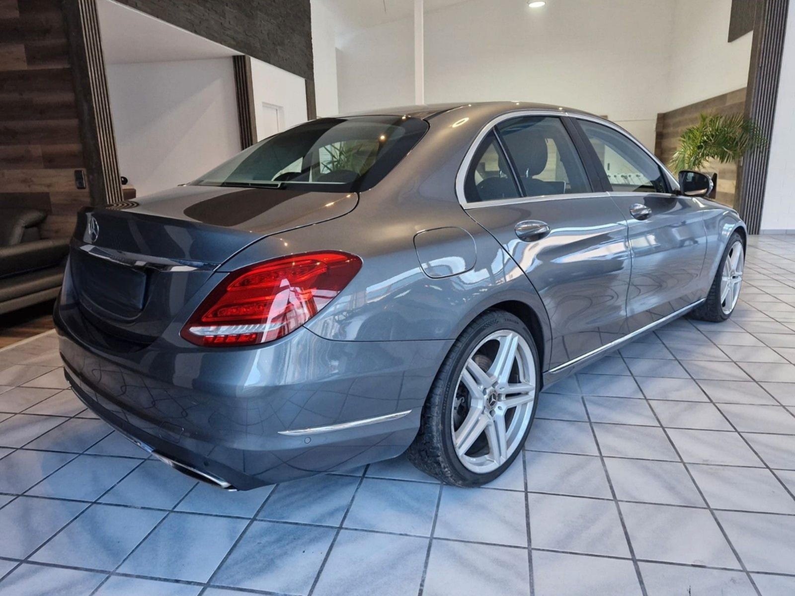 Mercedes-Benz C 300 Avantgarde*LED*SHZ*Navi*AHK* foto 5