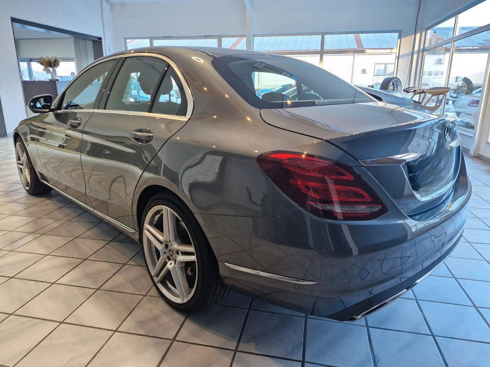 Mercedes-Benz C 300 Avantgarde*LED*SHZ*Navi*AHK* foto 7