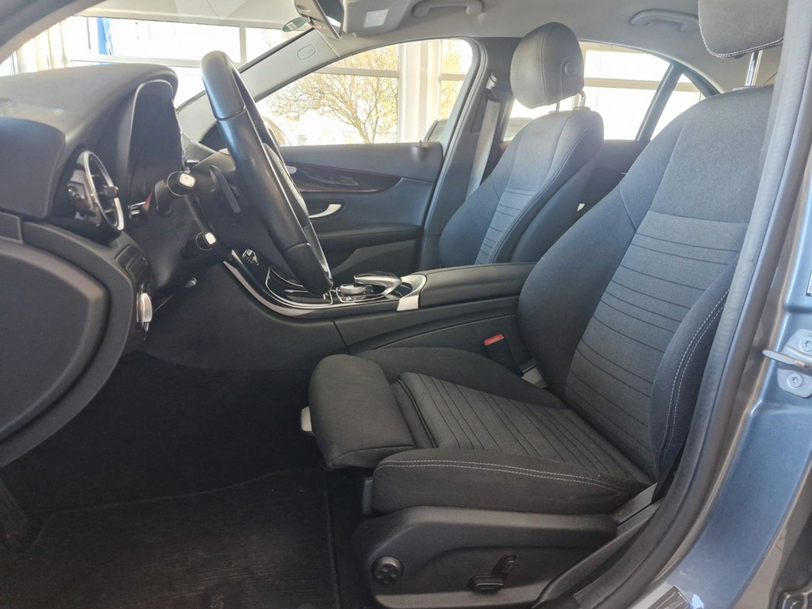 Mercedes-Benz C 300 Avantgarde*LED*SHZ*Navi*AHK* foto 9