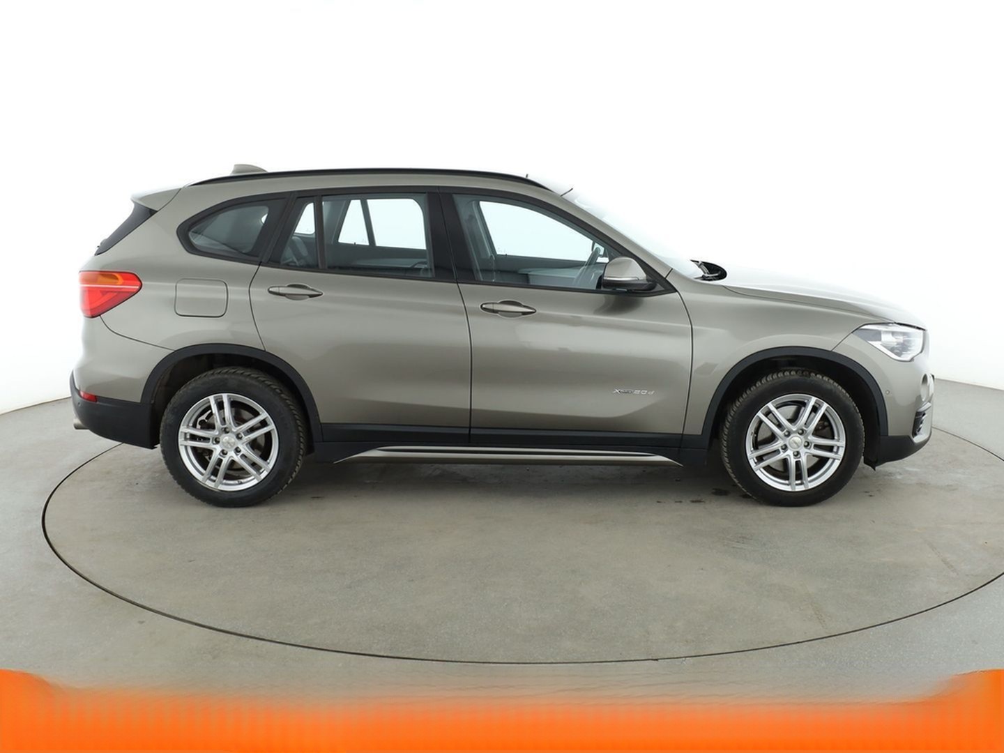 BMW X1 xDrive 20d Sport Line Aut.*NAVI*TEMPO*PDC* foto 7