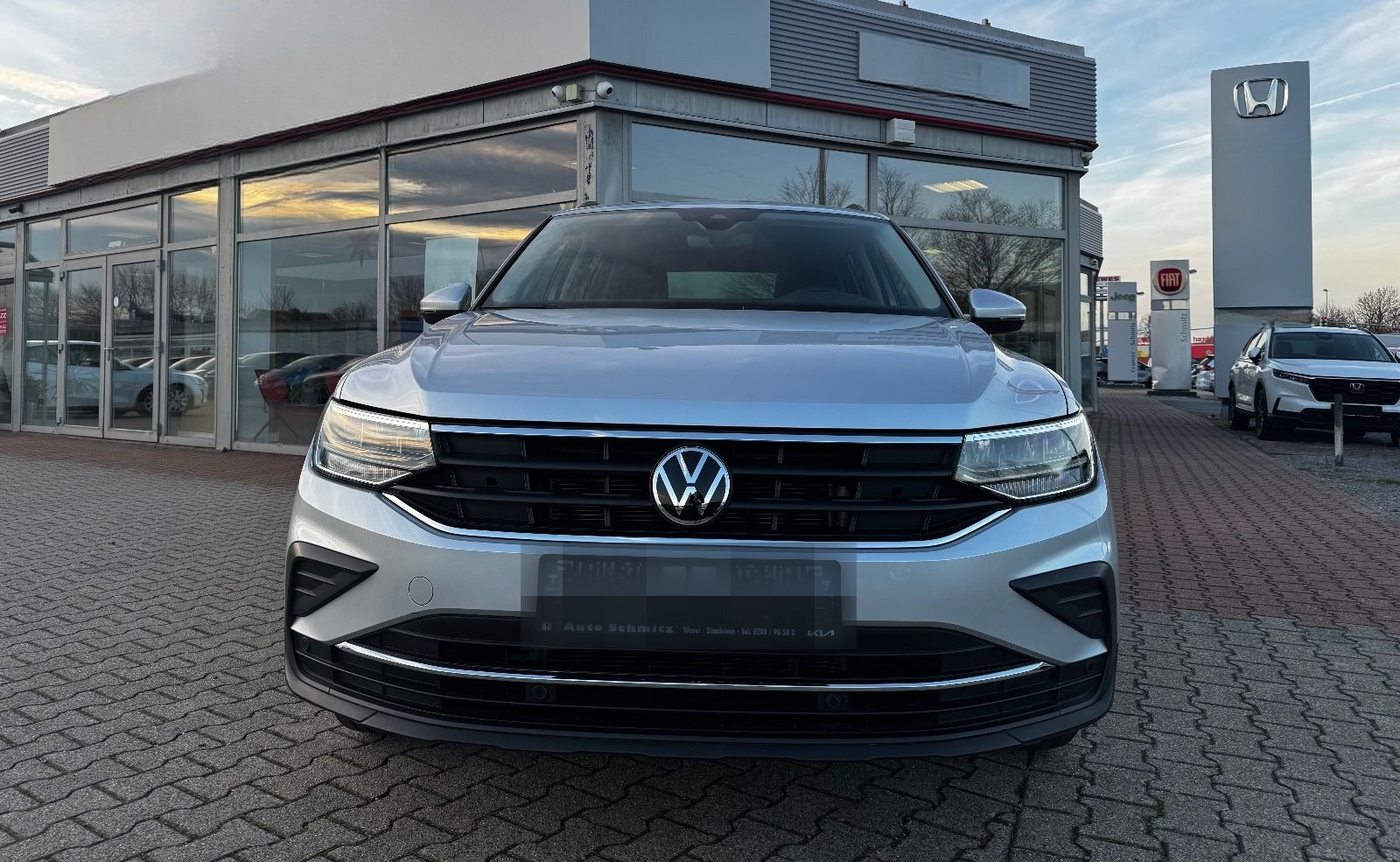 Volkswagen Tiguan Life 1.5T DSG *RFK*ACC*LED*CARPLAY* foto 2