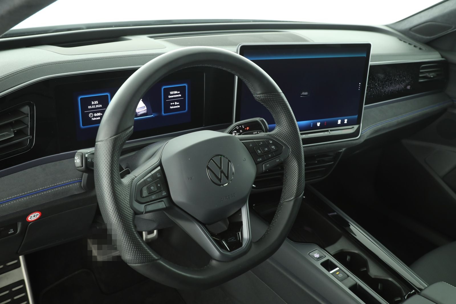 Volkswagen Passat Variant 2.0 TDI DSG 4MOTION R-Line | PANO foto 14
