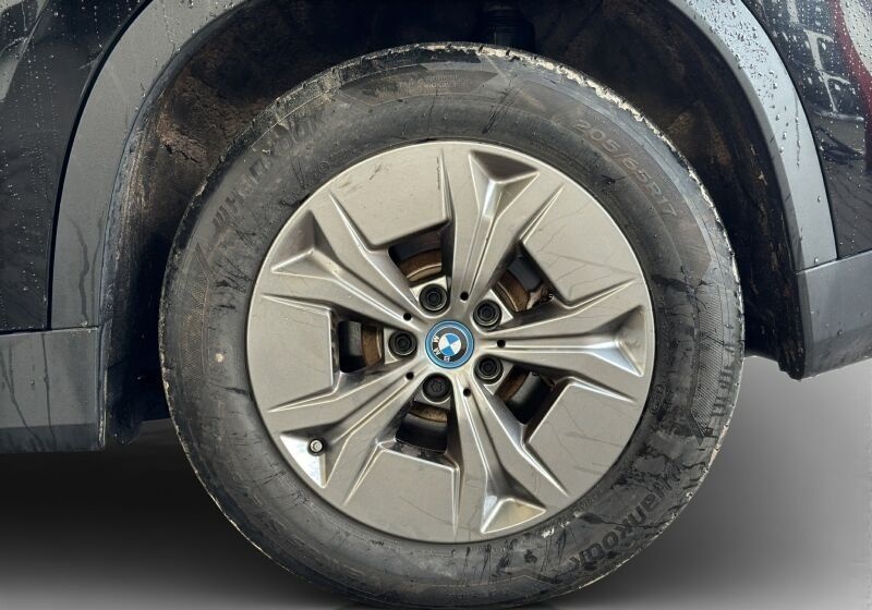 BMW iX1 xDrive30 Navi.LED.RüKam.Sitz+LR-Heizung.DAB foto 11