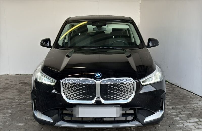 BMW iX1 xDrive30 Navi.LED.RüKam.Sitz+LR-Heizung.DAB foto 3