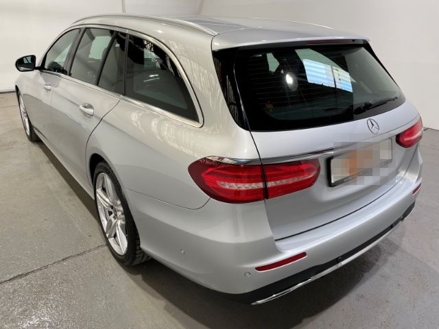 Mercedes-Benz E 400 Td 4M AMG-Line EU6d Leder Navi LED ACC Sta foto 2