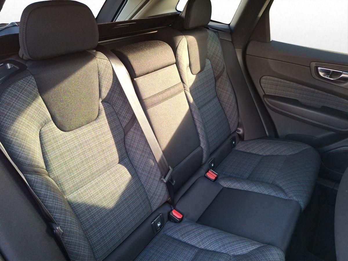 Volvo XC60 AWD 2.0 Diesel  CORE Rückfahrkamera Google  foto 19
