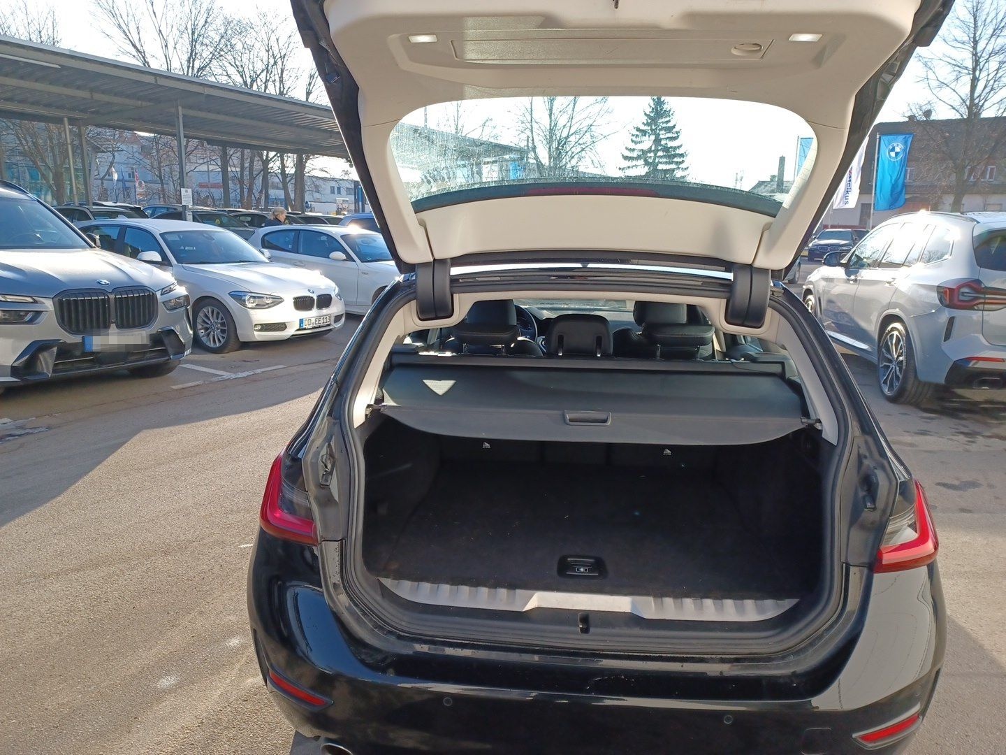 BMW 320e xDrive Touring Sport Line DAB LED WLAN AHK foto 13