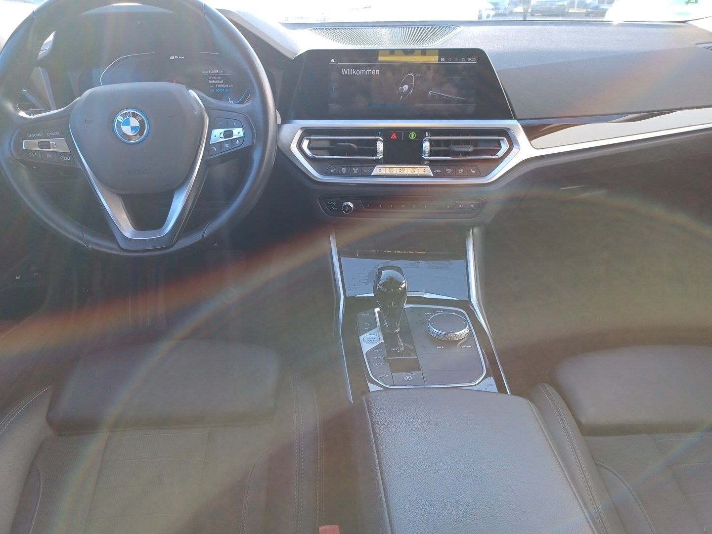 BMW 320e xDrive Touring Sport Line DAB LED WLAN AHK foto 10