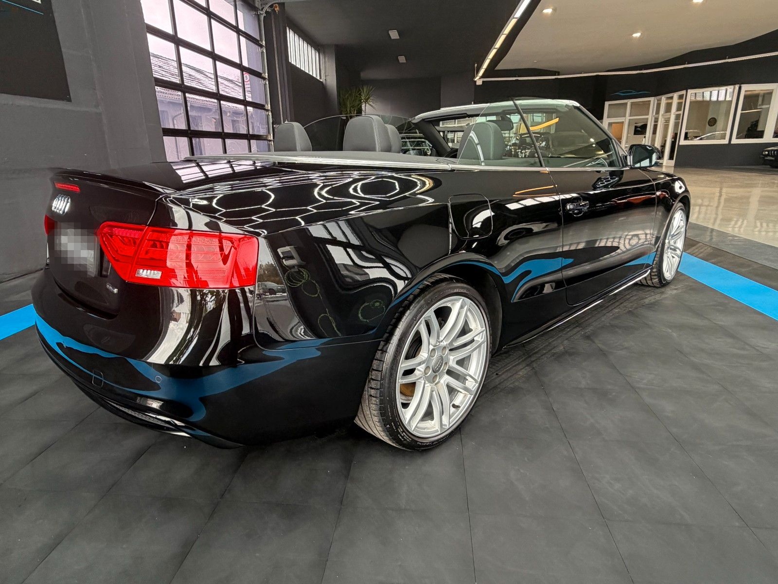 Audi A5 Cabrio 2.0 TDI Quattro NAVI,XENON+SOUND+Sline foto 3