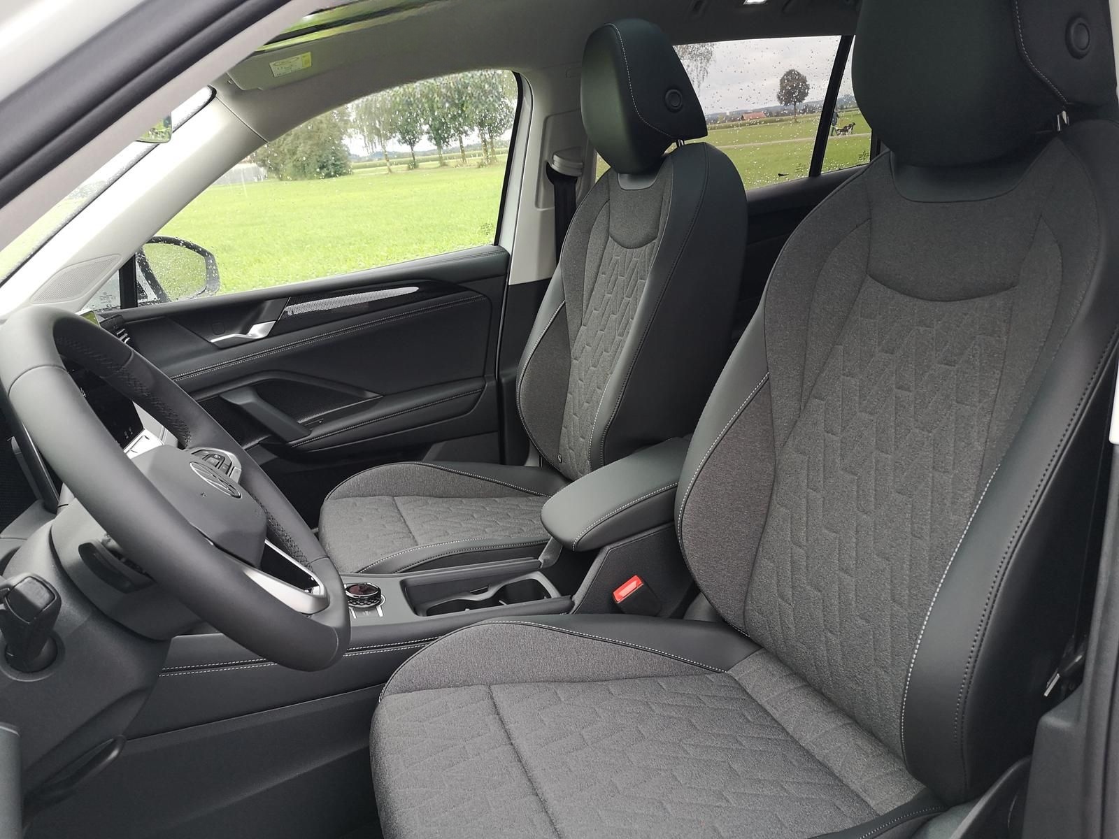 Volkswagen Tiguan 2.0 TDI Life Pano IQ LED Head GV5 AHK 360 foto 9