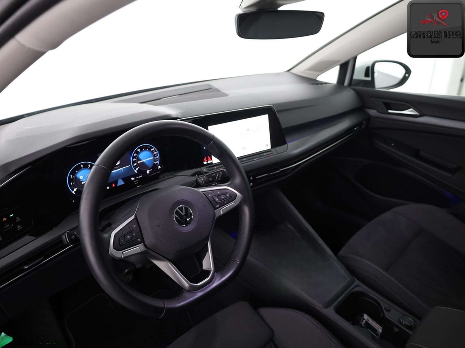 Volkswagen Golf VIII 1.5 eTSI STYLE STANDHZ,MASSAGE,KEYLESS foto 9