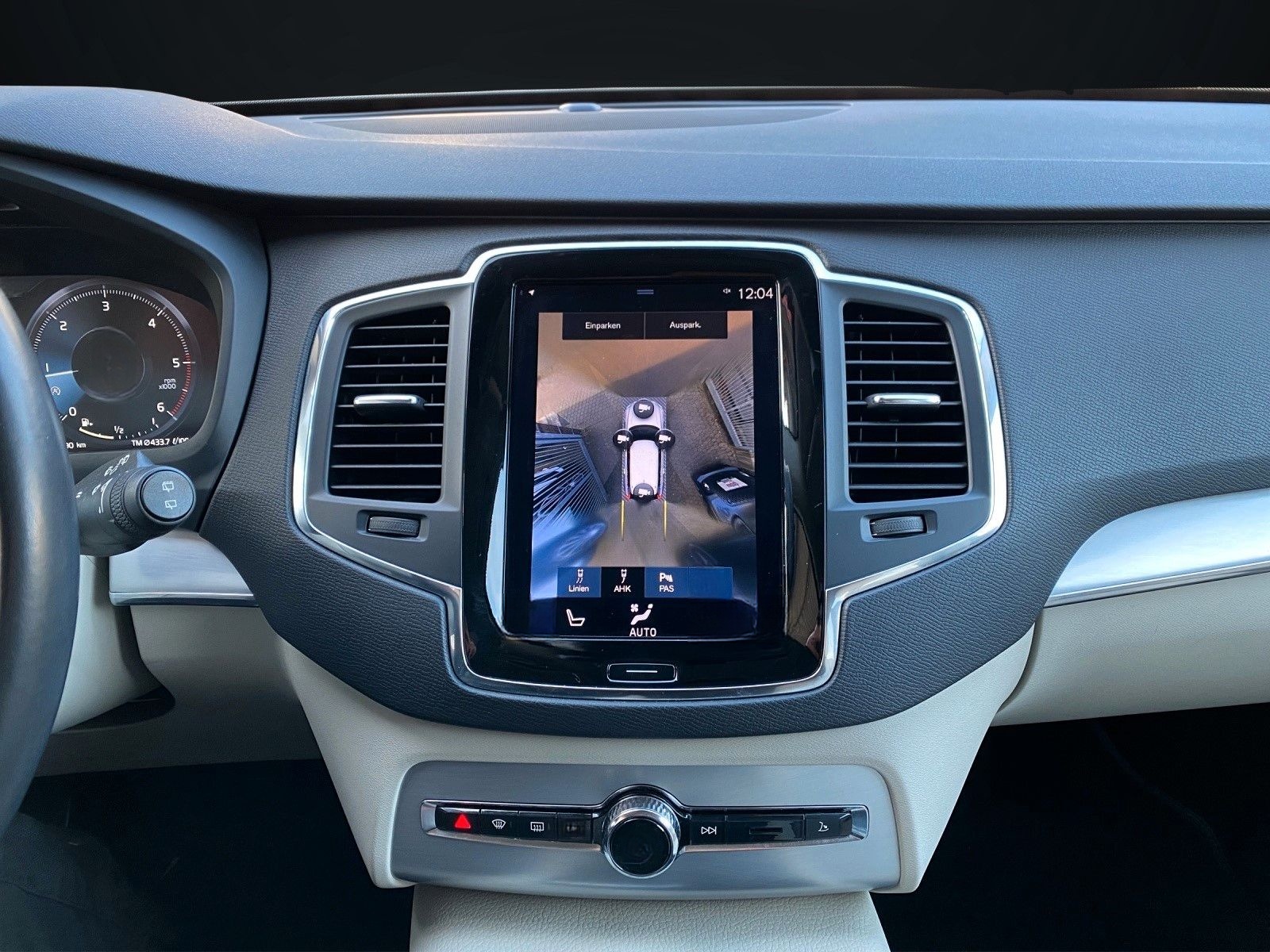 Volvo XC 90 D5 AWD MOMENTUM NAVI-360°KAMERA-7-SITZER foto 11