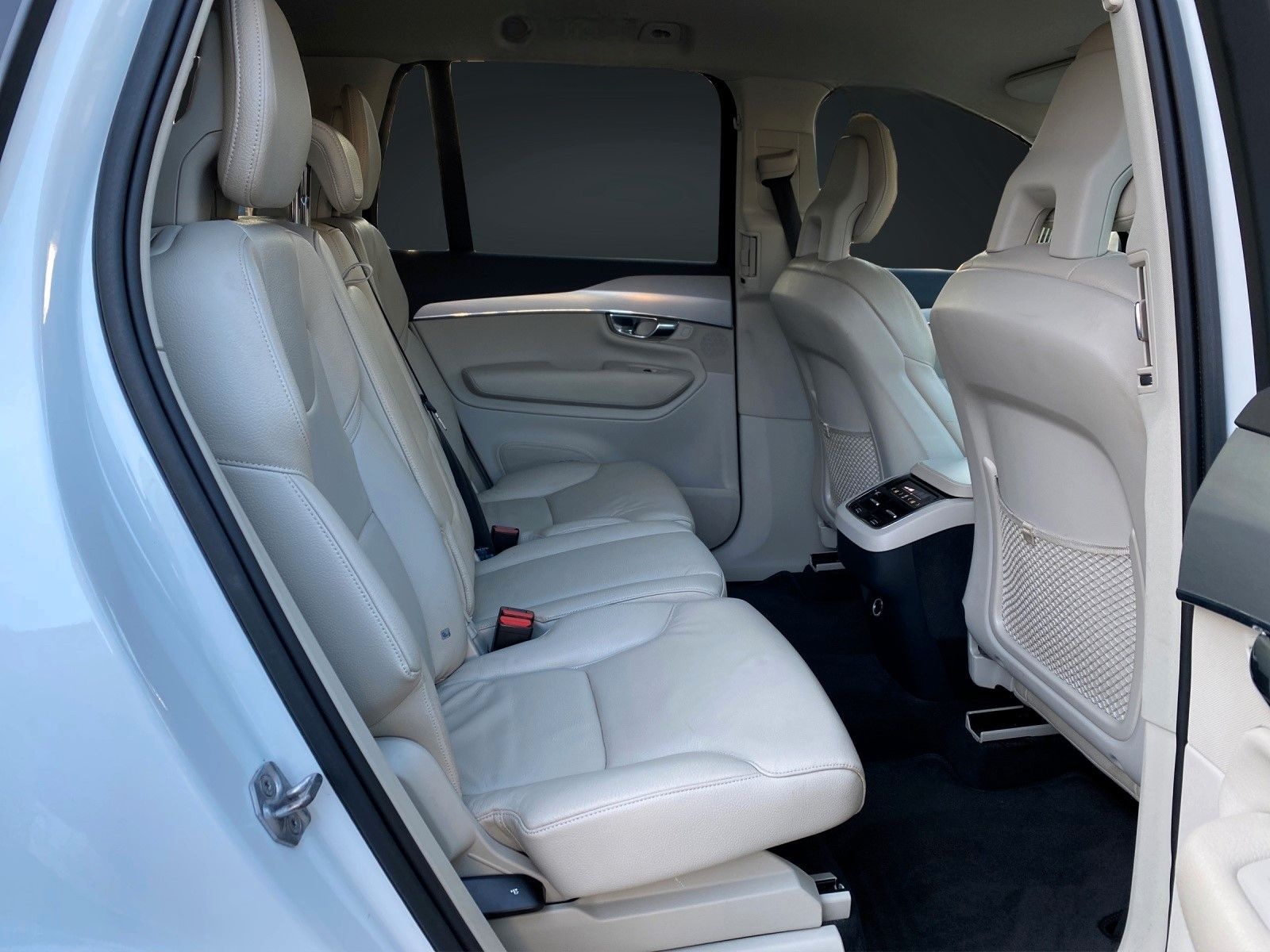 Volvo XC 90 D5 AWD MOMENTUM NAVI-360°KAMERA-7-SITZER foto 15