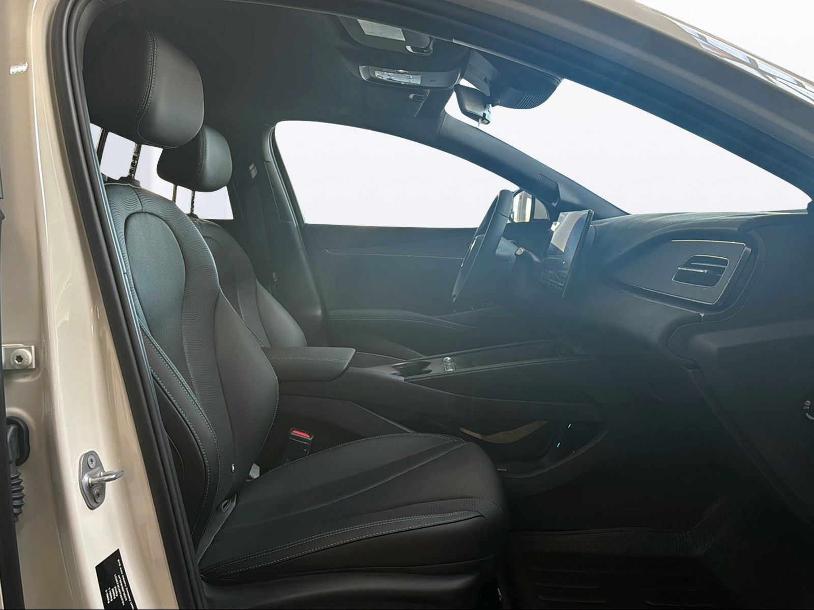 BYD SEAL 6 1.5 DM-i Touring Boost foto 9