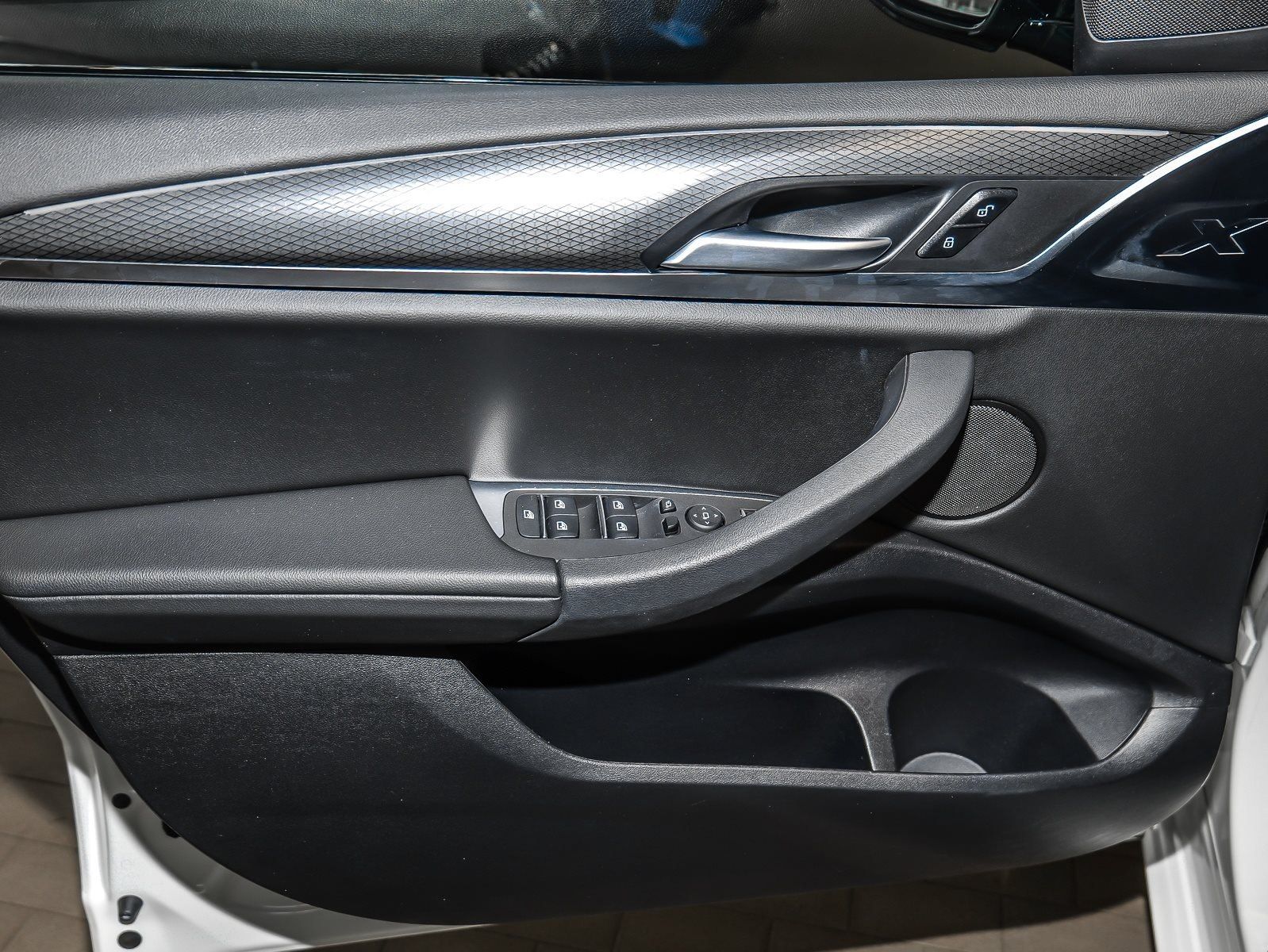 BMW X4 xDrive20i M-Sport Pano Hifi 20Zoll DrivingA. foto 18