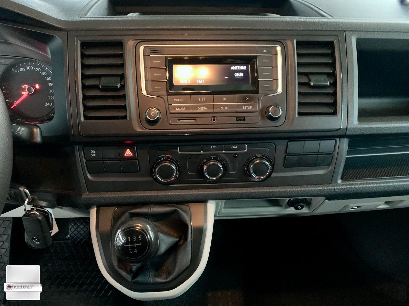 Volkswagen T6 Transporter Klima+EPH hi+BT+elFH+Standhzg ... foto 13