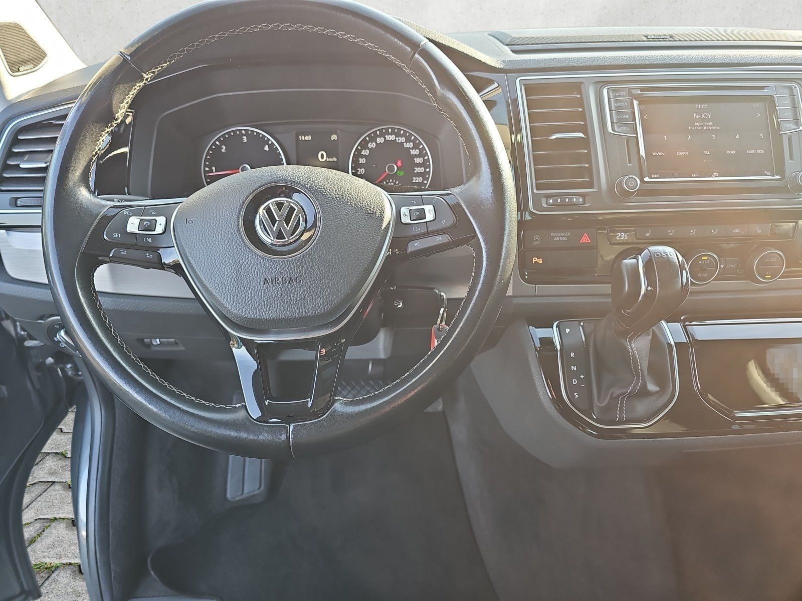 Volkswagen T6 Multivan 2.0 TDI  Edition Kamera Navi LED AHK foto 14