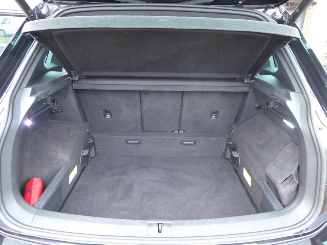 Volkswagen Tiguan R-Line 2.0 TDI 4MOTION foto 6