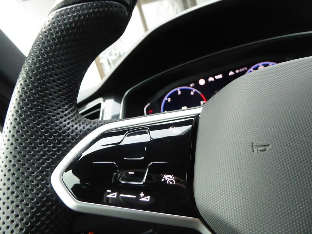 Volkswagen Tiguan R-Line 2.0 TDI 4MOTION foto 10