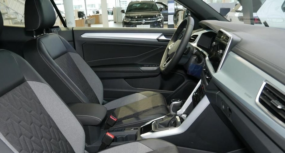 Volkswagen T-Roc Cabriolet ENERGY 1.5 l TSI OPF 110 kW (150 foto 8