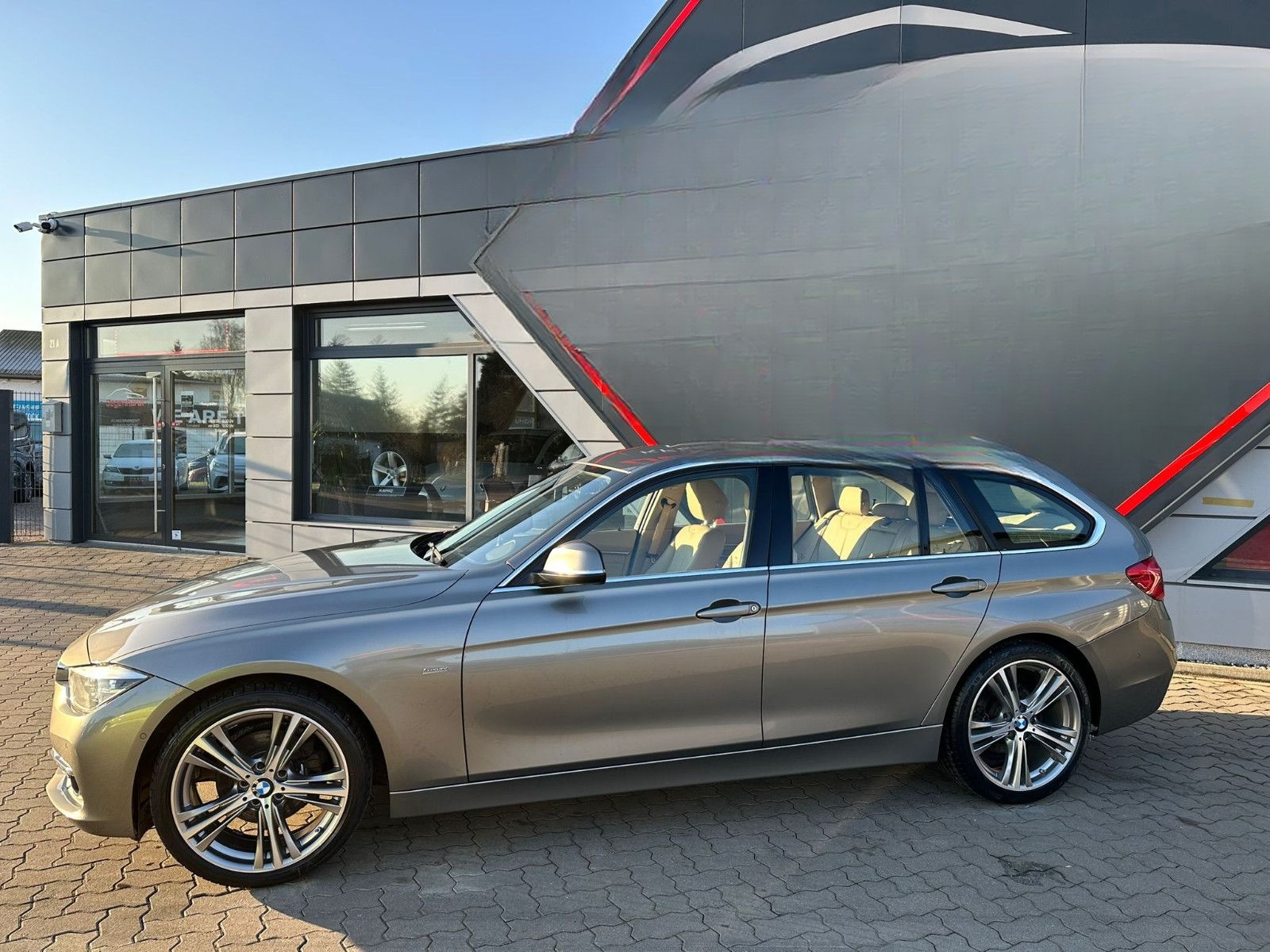 BMW 320 3 Touring 320 d Luxury Line LED NAV KAMERA foto 5
