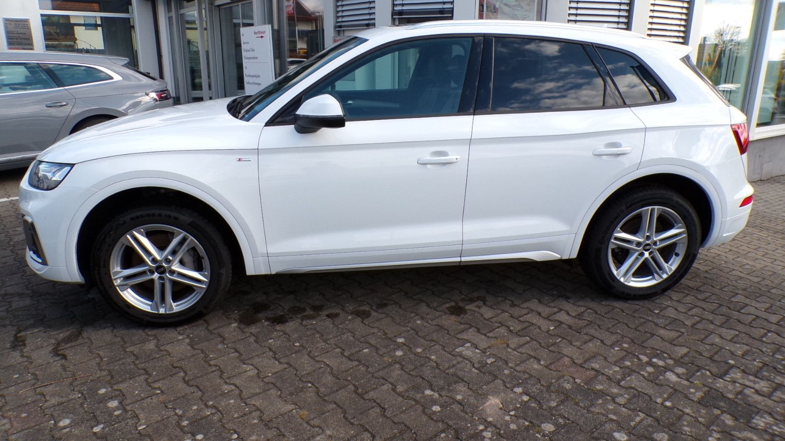 Audi Q5 50 TDI quattro S line foto 3