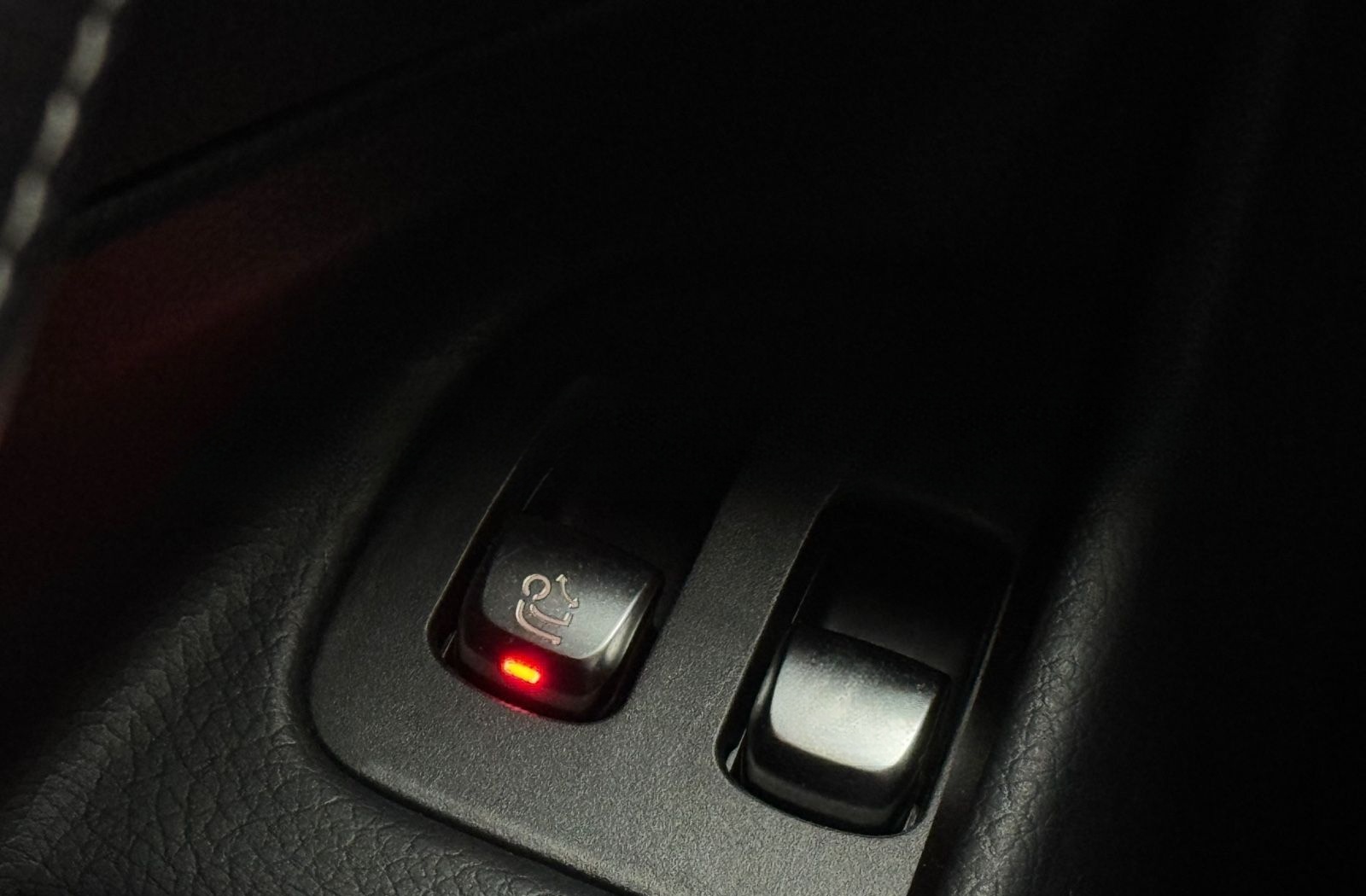 Mercedes-Benz E 300 de T-Modell AMG Night*LED*AHK*Park-Assist* foto 16