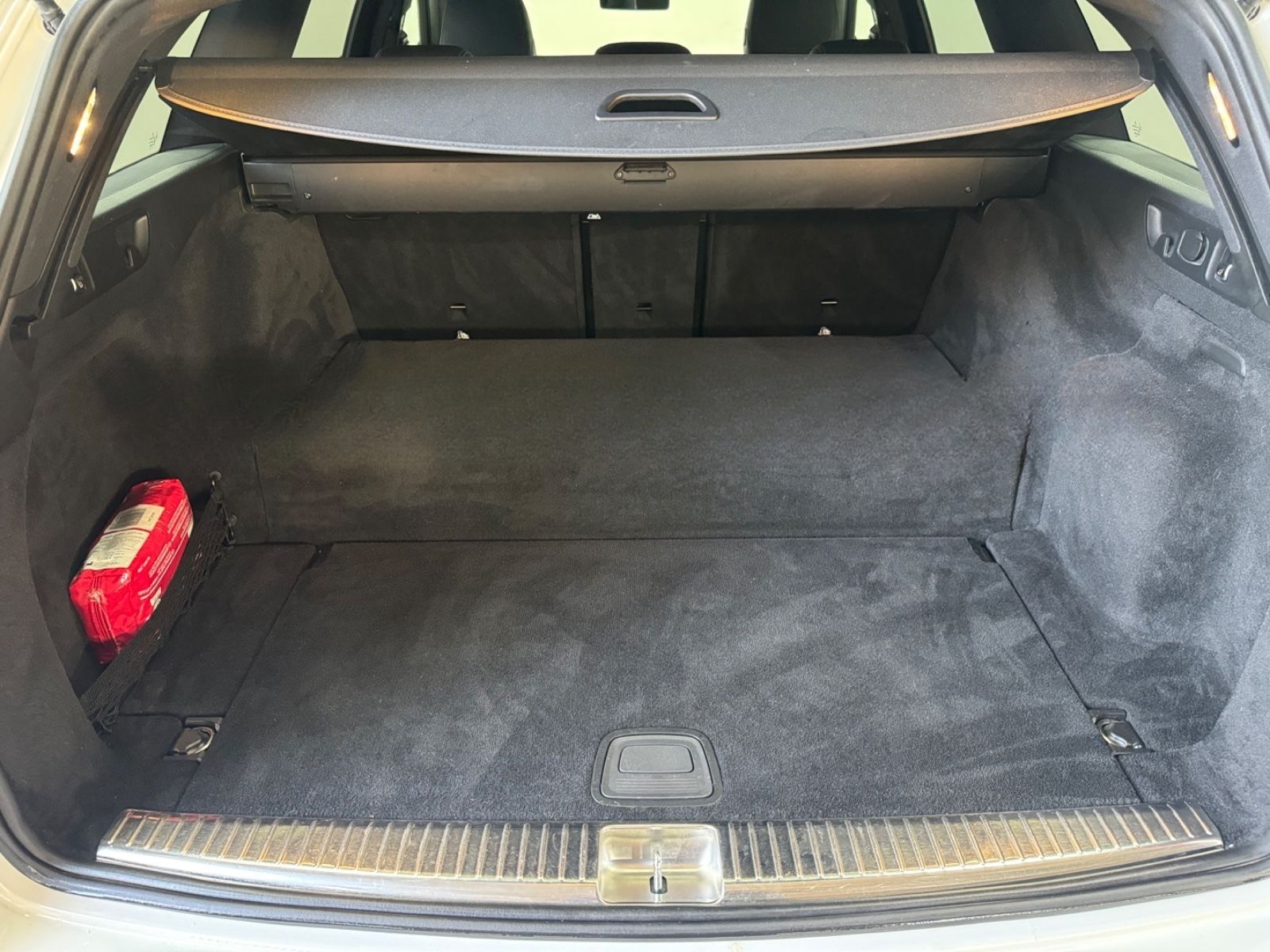 Mercedes-Benz E 300 de T-Modell AMG Night*LED*AHK*Park-Assist* foto 20