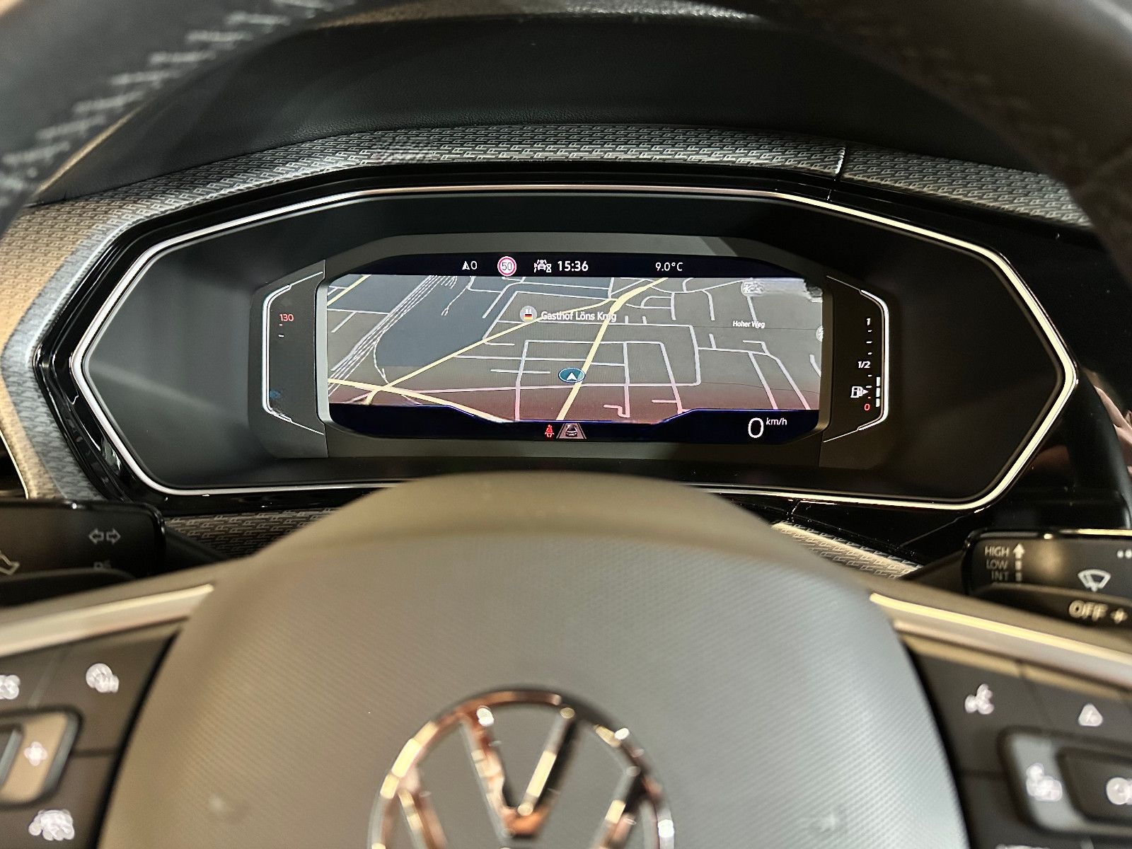 Volkswagen T-Cross R-LINE 1.0TSI DSG VIRTUAL,LED,ACC,18"ALU foto 17