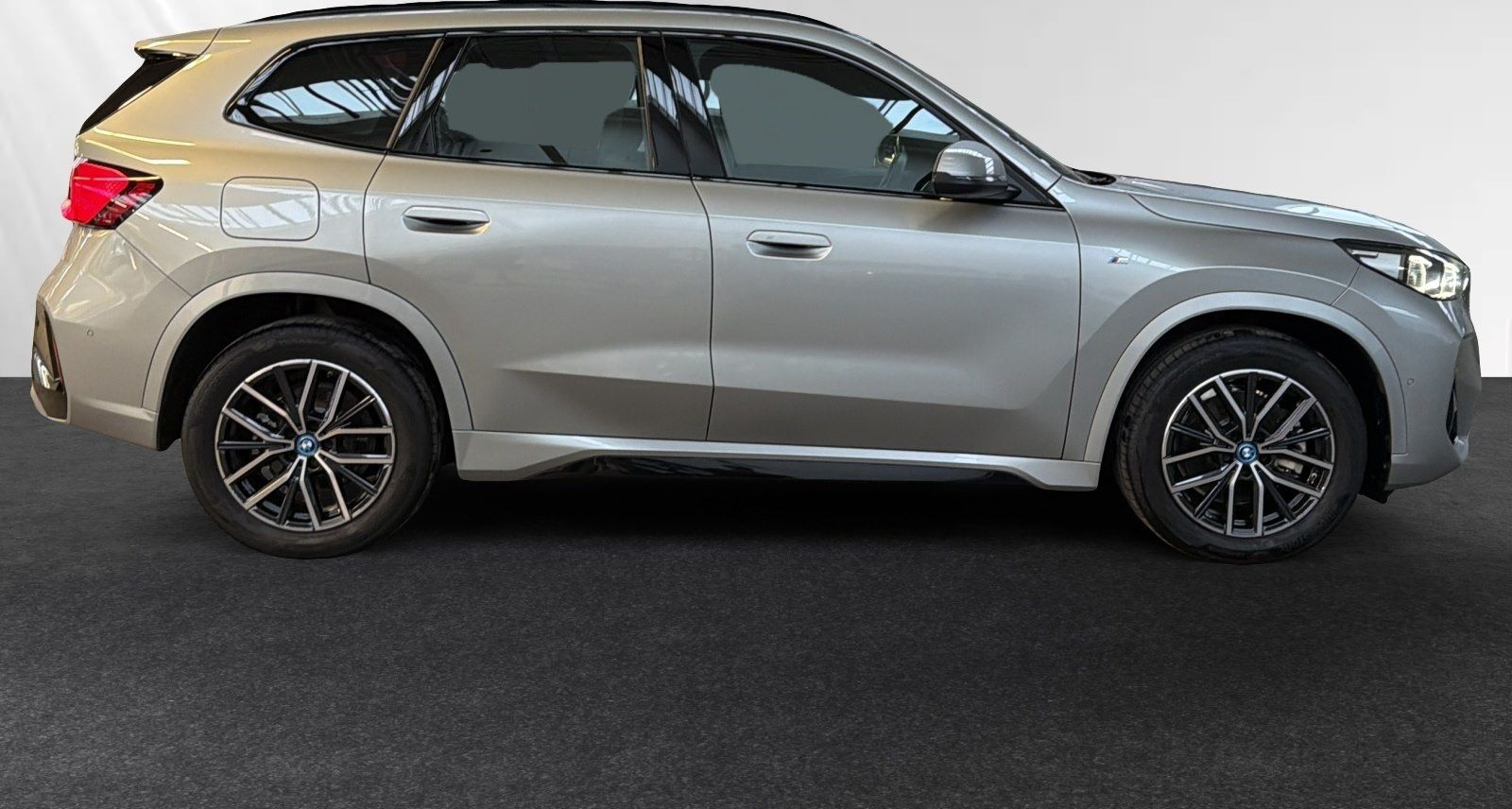 BMW X1 xDrive25e M Sportpaket|Parkass.|Komfortzugang foto 2