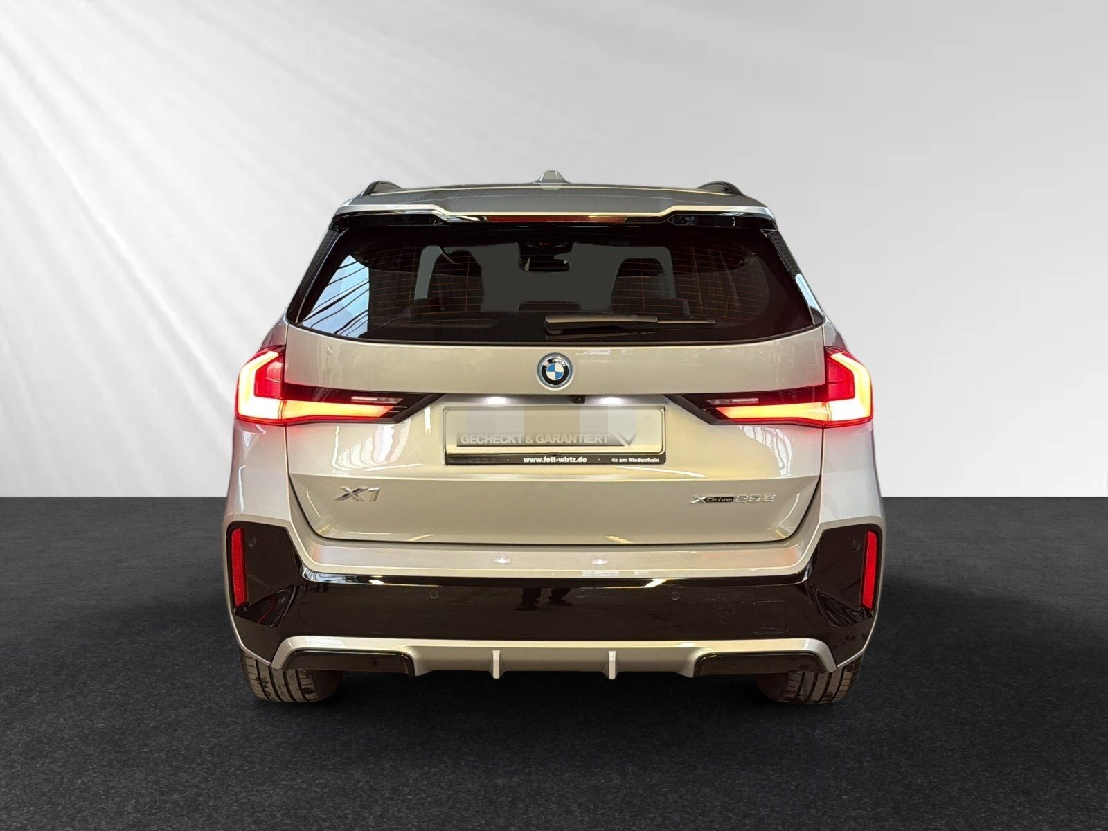 BMW X1 xDrive25e M Sportpaket|Parkass.|Komfortzugang foto 8