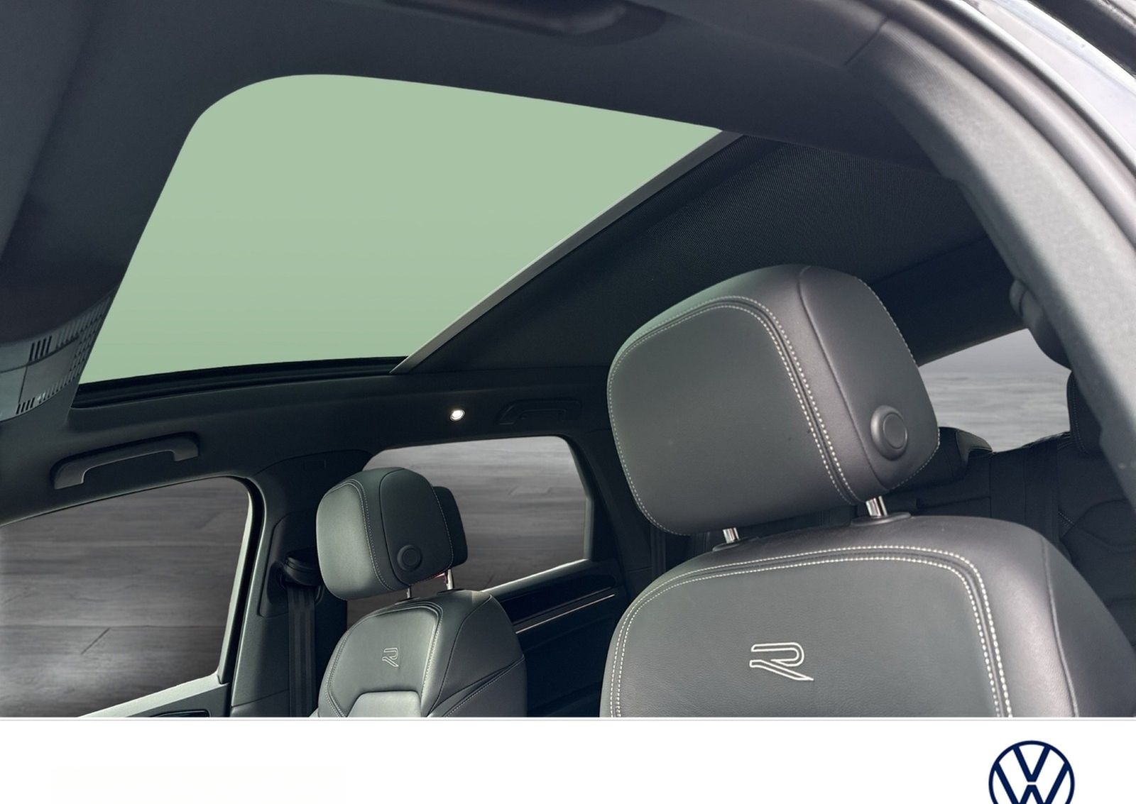 Volkswagen Touareg V6 R-LINE PANO DYNAUDIO AHK 360°CAM LM21 foto 22