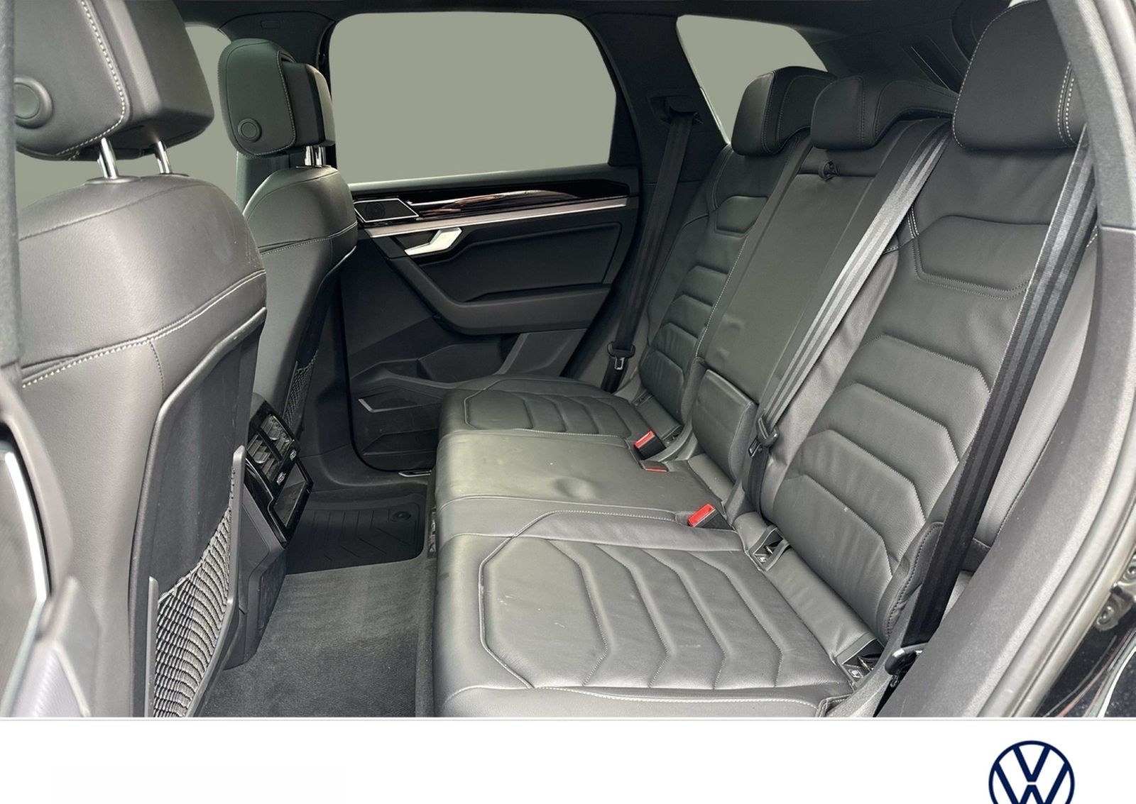Volkswagen Touareg V6 R-LINE PANO DYNAUDIO AHK 360°CAM LM21 foto 9