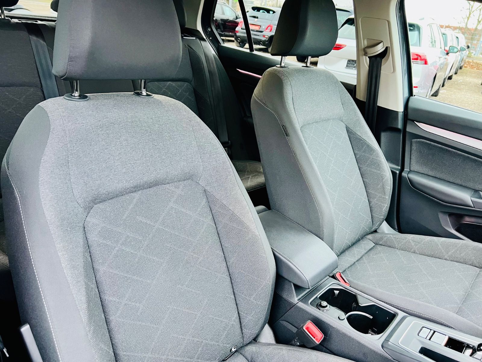Volkswagen Golf 1.5 eTSI OPF DSG Life GZJR AAC SHZ KAMERA foto 11